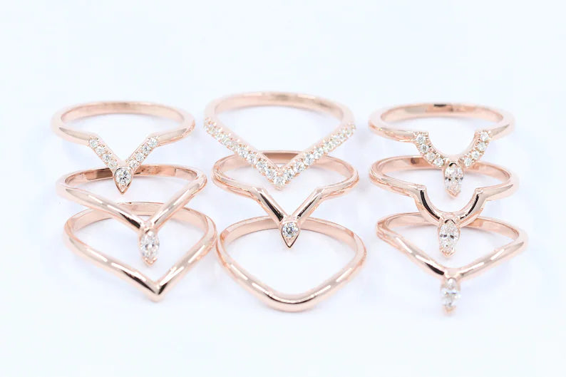 14K 0.10CT DIAMOND V SHAPE CHEVRON BAND