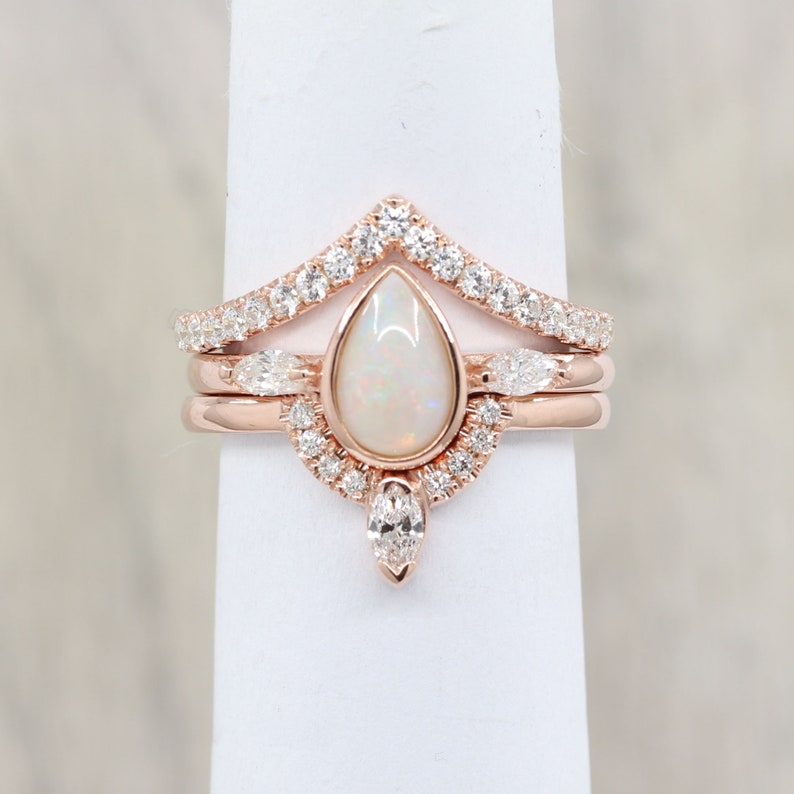 14K PEAR OPAL BEZEL RING DIAMOND CHEVRON BAND 3 RING SET