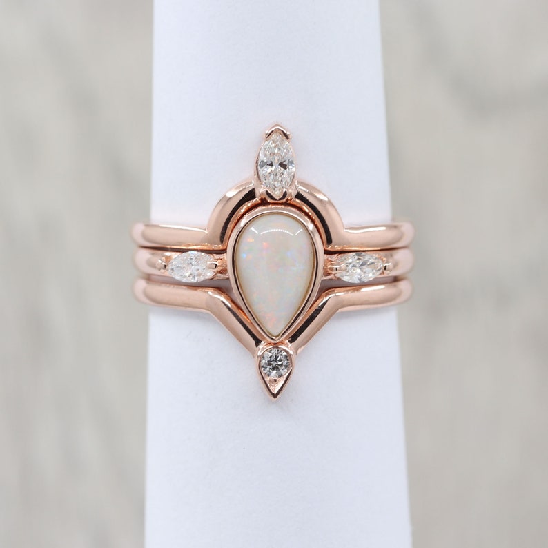 14K PEAR OPAL BEZEL RING DIAMOND V BAND 3 RING SET