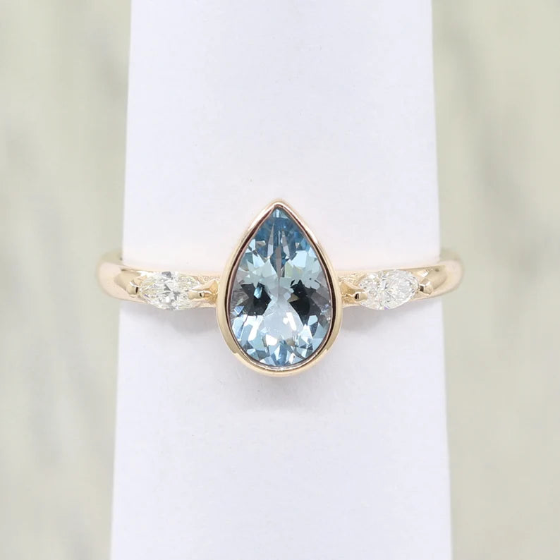 14K PEAR AQUAMARINE BEZEL MARQUISE DIAMOND RING