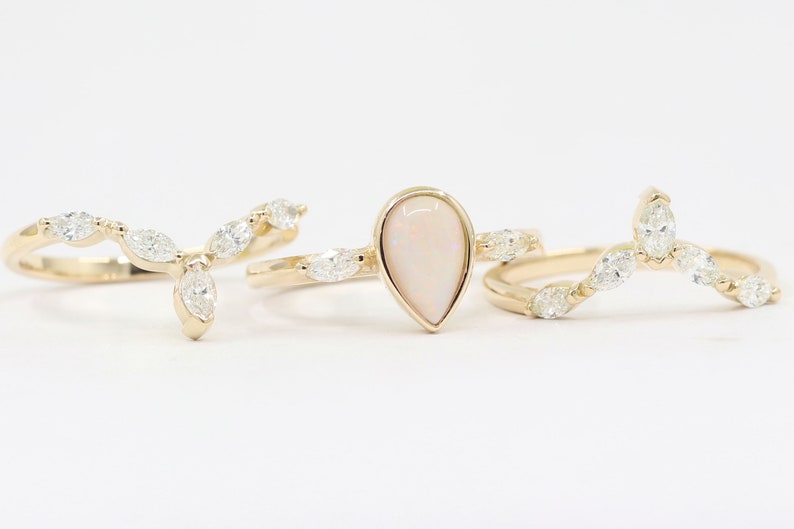 14K PEAR OPAL BEZEL RING MARQUISE DIAMOND CHEVRON BAND 3 RING SET