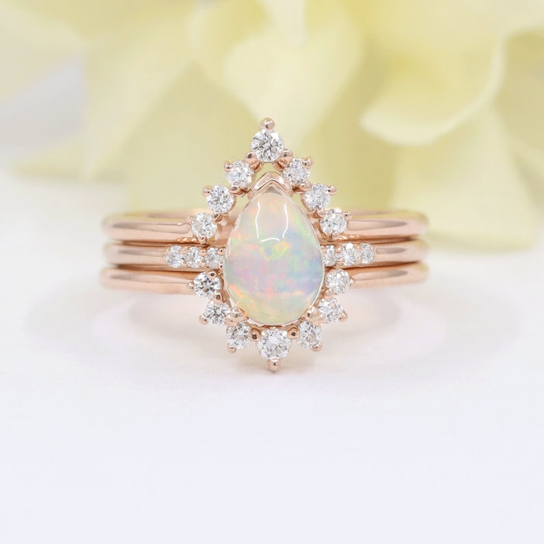 14K PEAR OPAL RING DIAMOND CROWN U BAND 3 RING SET