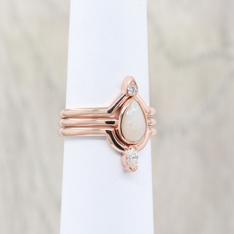 14K PEAR OPAL BEZEL RING DIAMOND V BAND 3 RING SET
