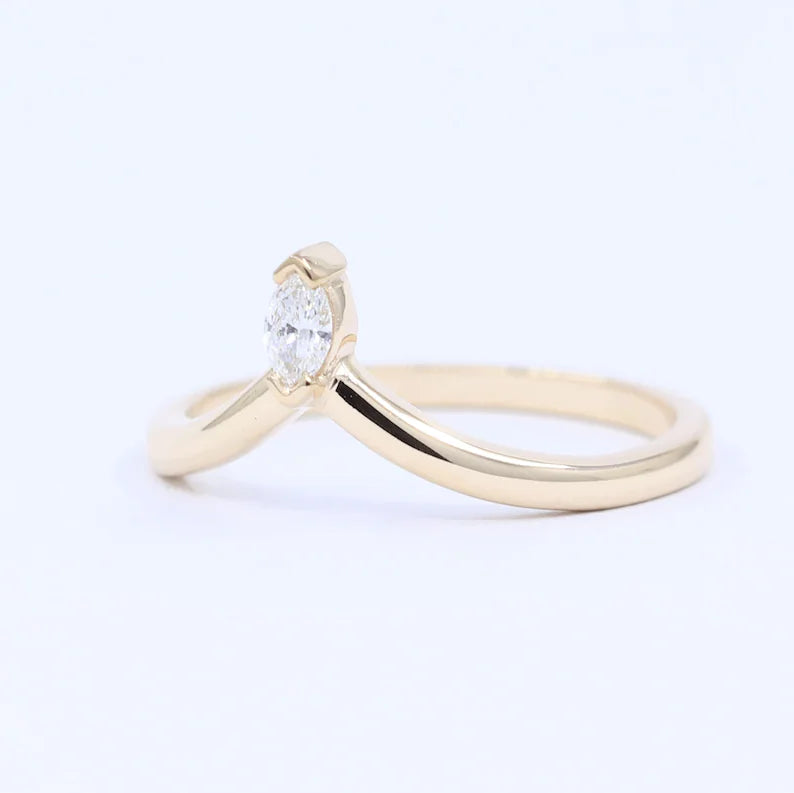 14K MARQUISE DIAMOND CHEVRON BAND