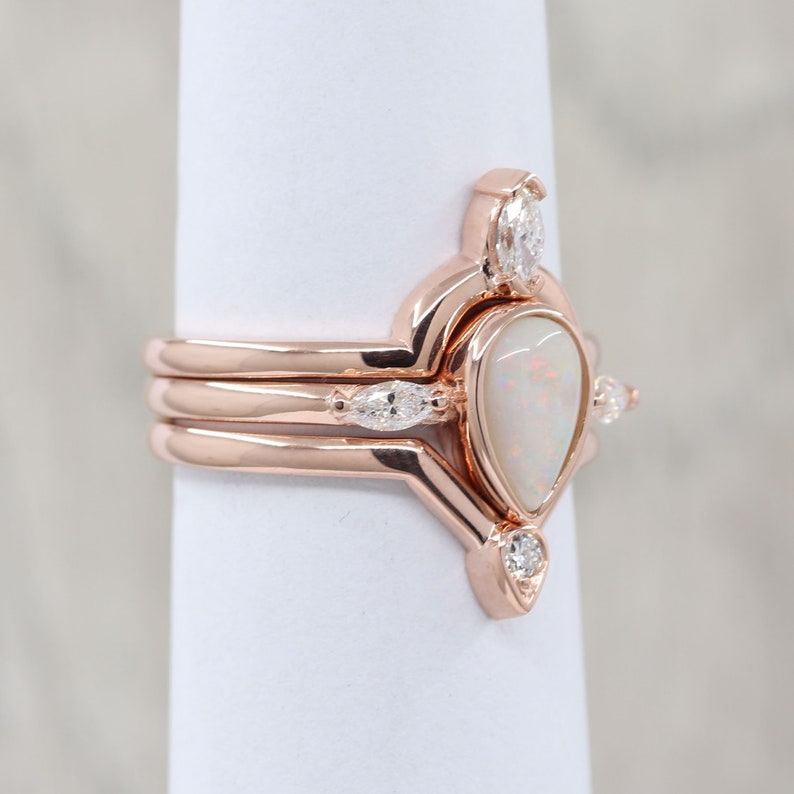 14K PEAR OPAL BEZEL RING DIAMOND V BAND 3 RING SET