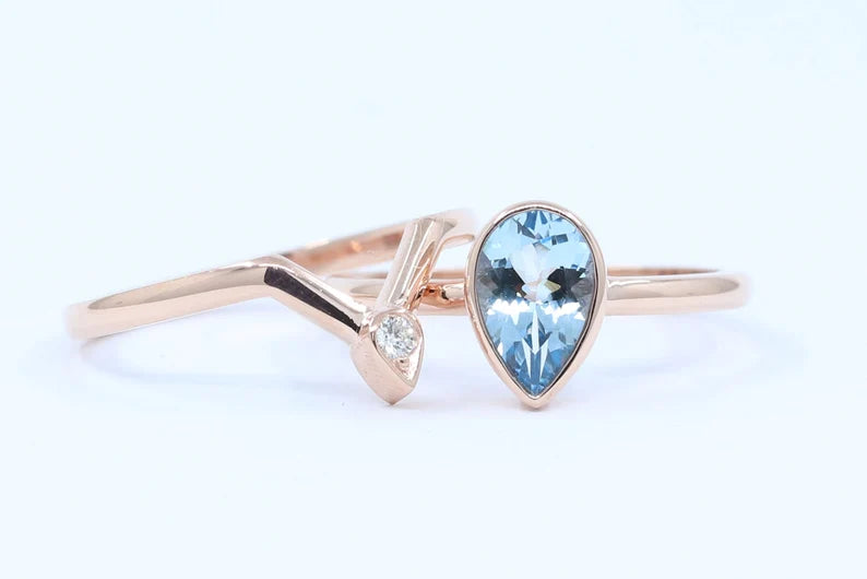 14K PEAR AQUAMARINE BEZEL RING DIAMOND V BAND 2 RING SET