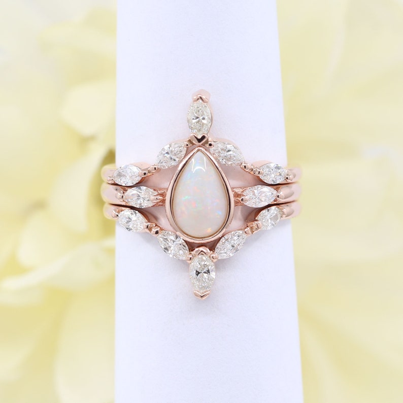 14K PEAR OPAL BEZEL RING MARQUISE DIAMOND CHEVRON BAND 3 RING SET