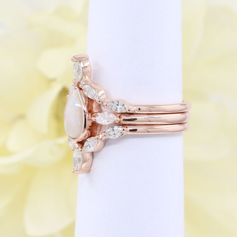 14K PEAR OPAL BEZEL RING MARQUISE DIAMOND CHEVRON BAND 3 RING SET