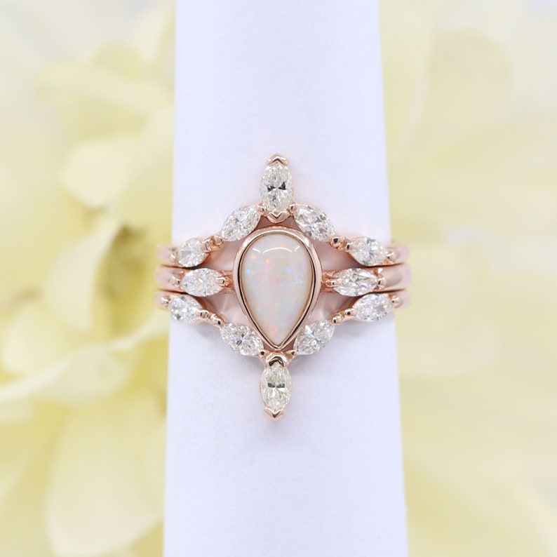 14K PEAR OPAL BEZEL RING MARQUISE DIAMOND CHEVRON BAND 3 RING SET