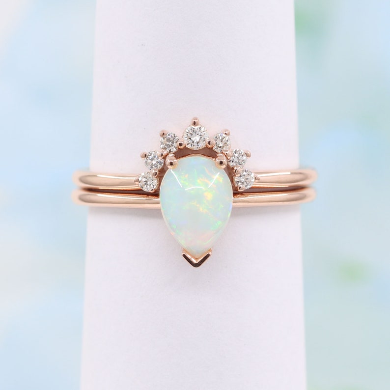 14K PEAR OPAL SOLITAIRE RING
