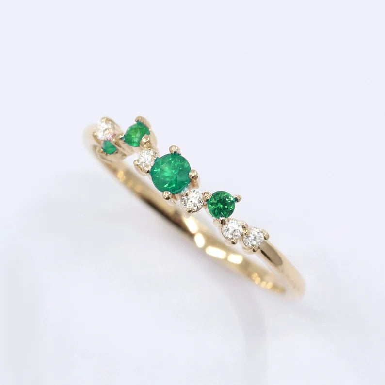 14K EMERLAD DIAMOND CLUSTER BAND