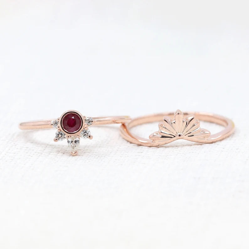 14K RUBY BEZEL PLAIN CROWN BAND 2 RING SET