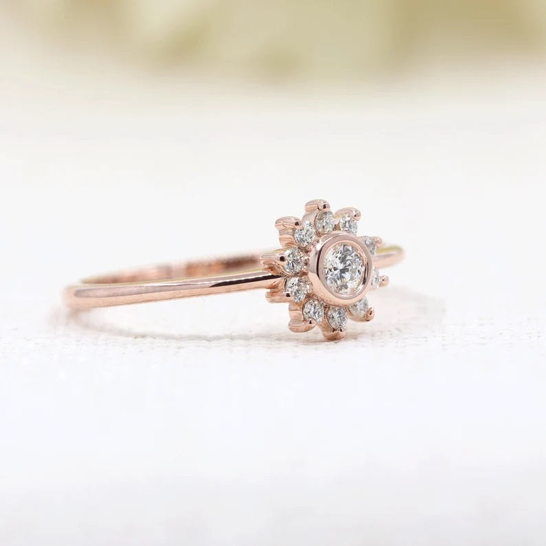 14K DIAMOND BEZEL FLOWER RING