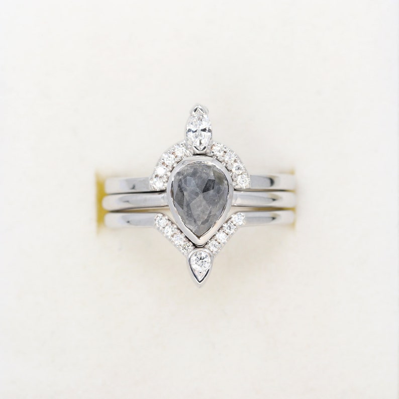 14K PEAR SALT AND PEPPER BEZEL RING DIAMOND BAND 3 RING SET