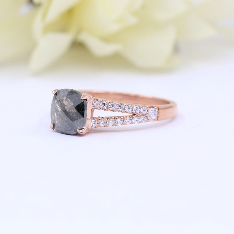 14K 1.52CT SALT AND PEPPER DIAMOND RING