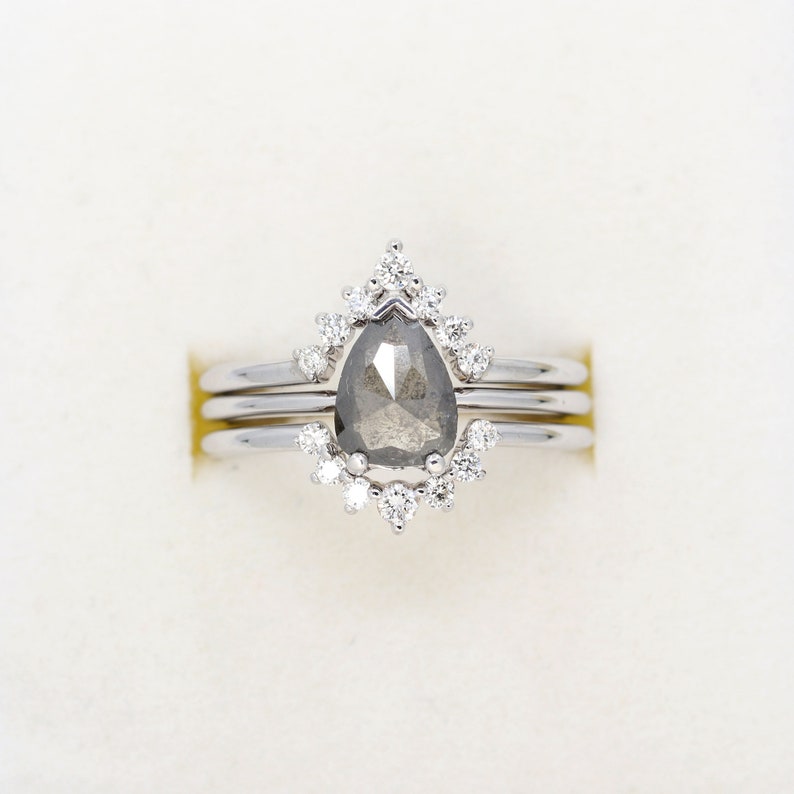 14K PEAR SALT AND PEPPER RING DIAMOND CROWN BAND 3 RING SET