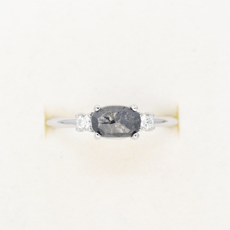 14K 1.07CT SALT AND PEPPER DIAMOND RING