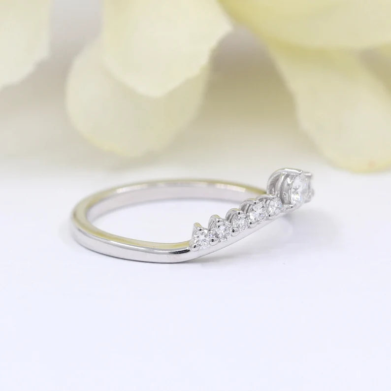14K DIAMOND CURVED CROWN BAND