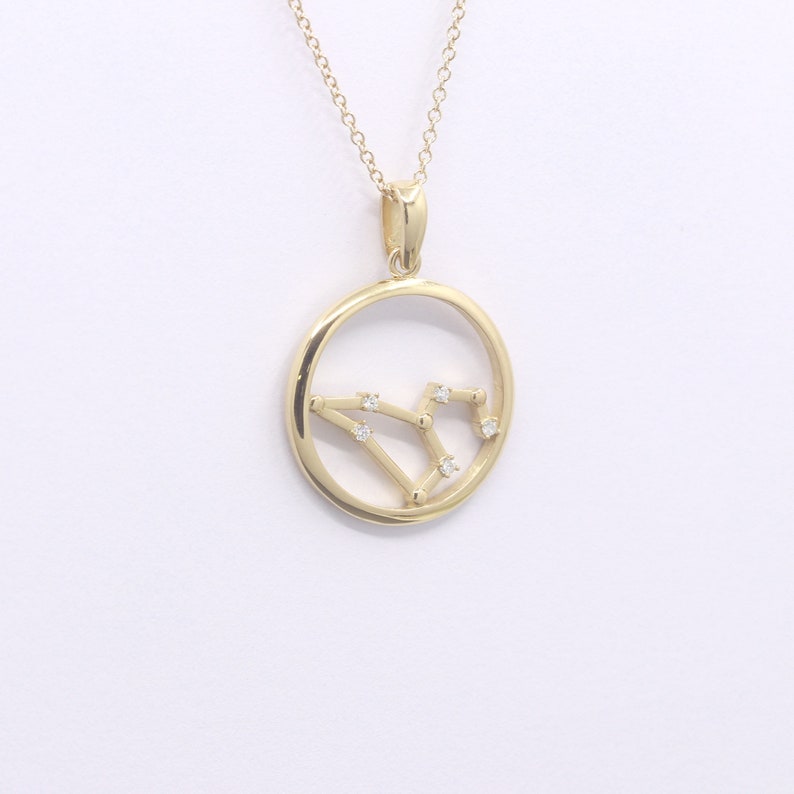 14K DIAMOND LEO ZODIAC SIGN CIRCLE NECKLACE