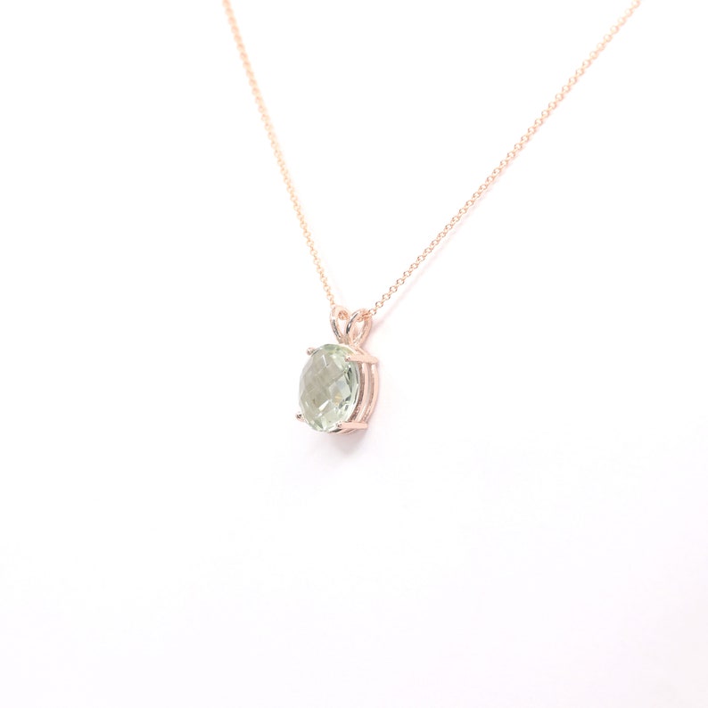 14K GREEN AMETHYST SOLITAIRE NECKLACE