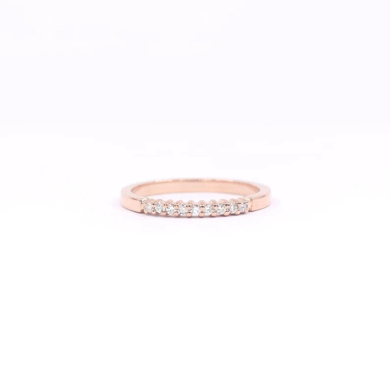 14K 9 DIAMOND SQUARED EDGE BAND