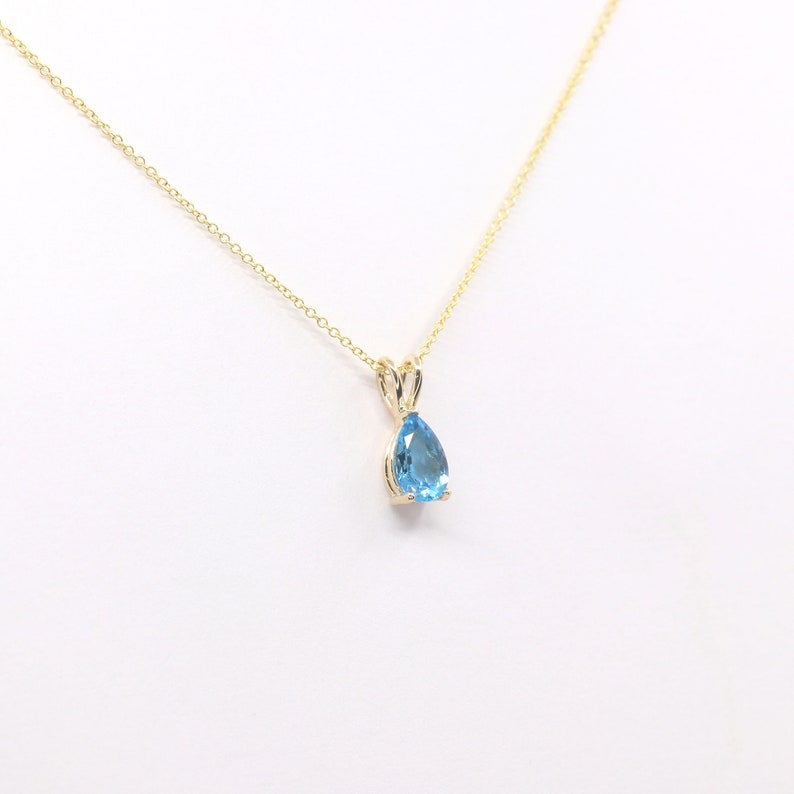14K PEAR BLUE TOPAZ SOLITAIRE NECKLACE