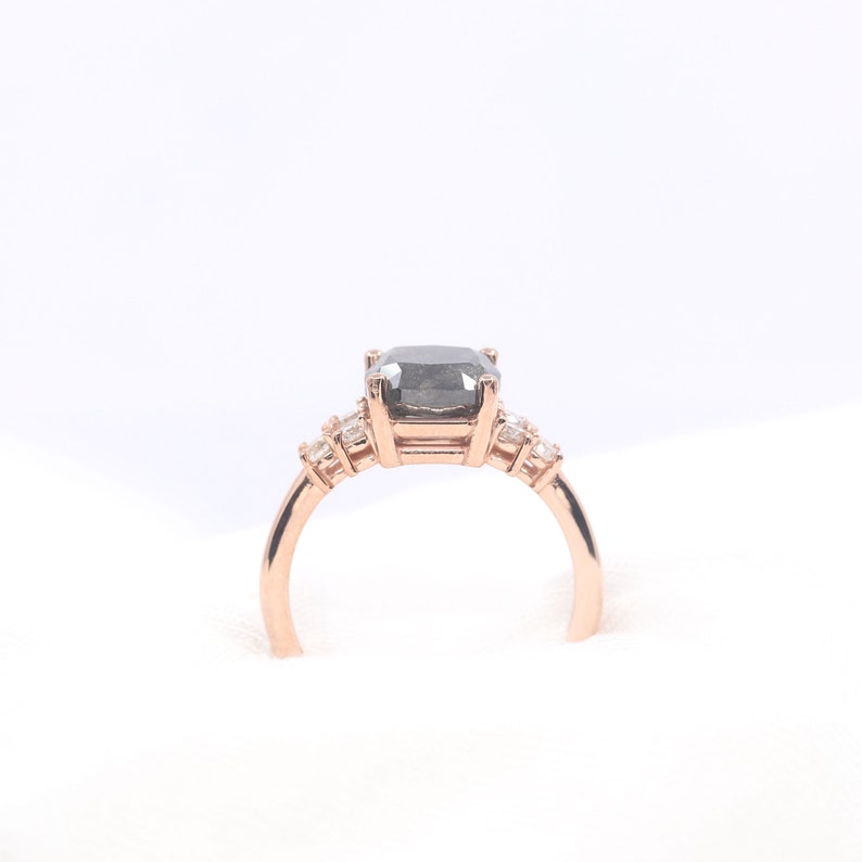 14K 2.64CT SALT AND PEPPER DIAMOND CLUSTER RING