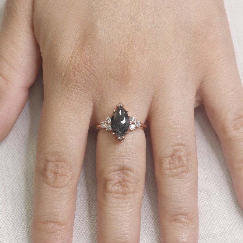14K 2.51CT SALT AND PEPPER DIAMOND CLUSTER RING
