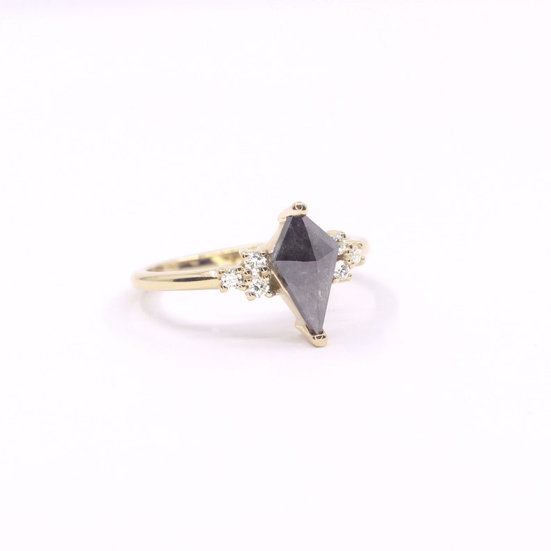 14K 0.88CT SALT AND PEPPER DIAMOND CLUSTER RING