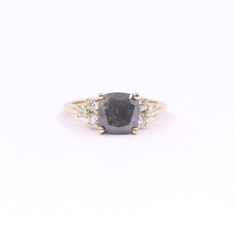 14K 2.64CT SALT AND PEPPER DIAMOND CLUSTER RING