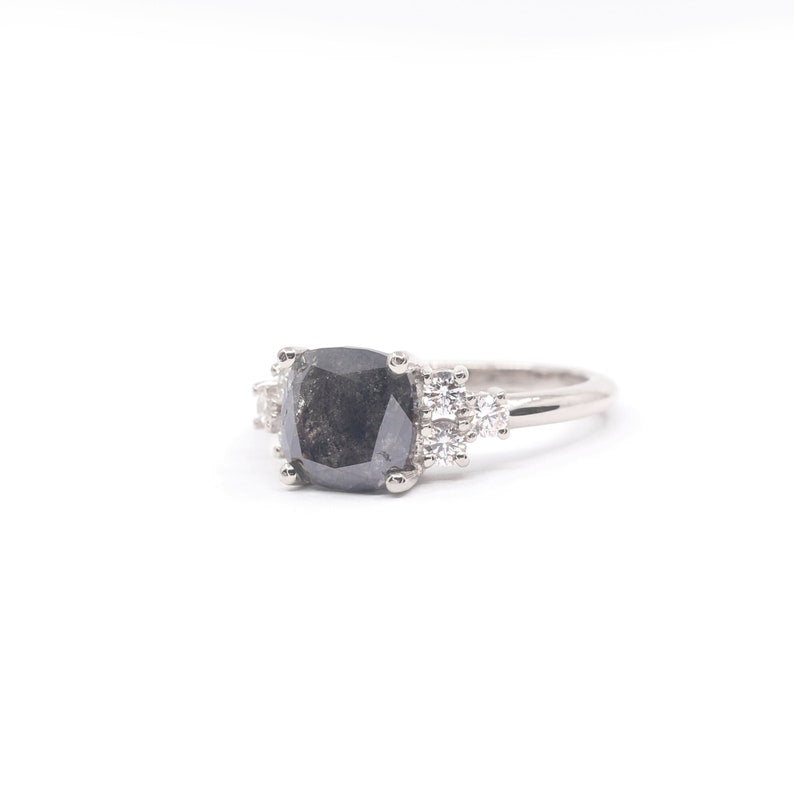 14K 2.64CT SALT AND PEPPER DIAMOND CLUSTER RING