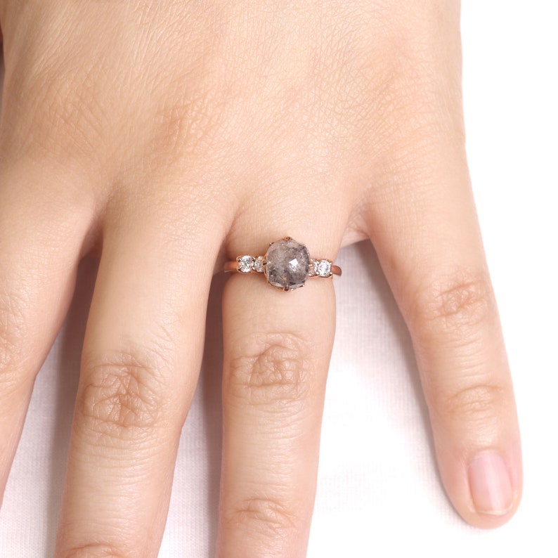14K 2.08CT SALT AND PEPPER DIAMOND RING