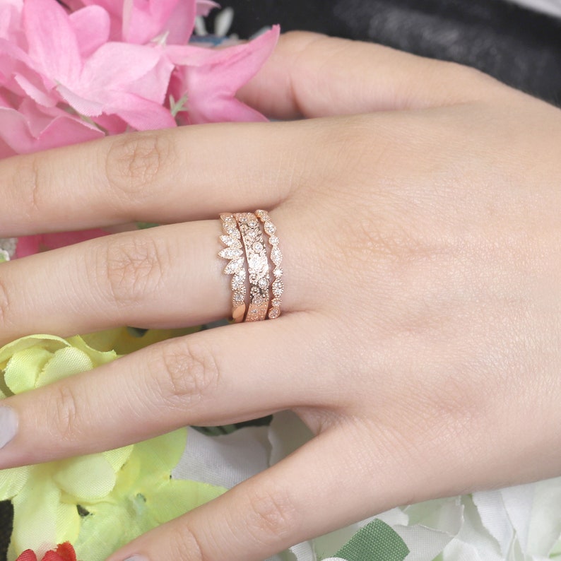 14K 0.27CT DIAMOND STARDUST BAND