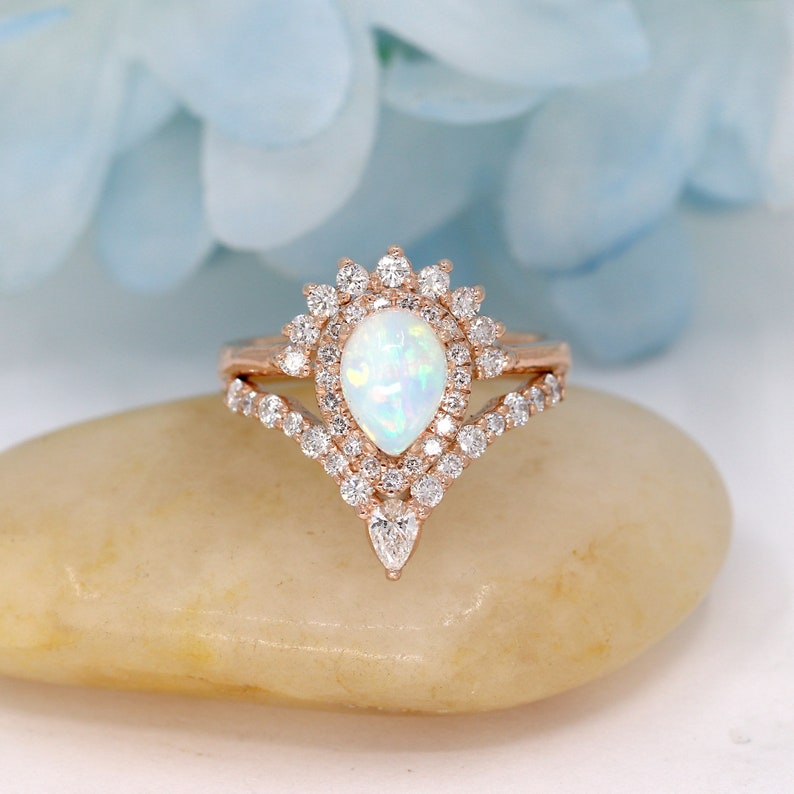 14K PEAR OPAL DIAMOND HALO CROWN CHEVRON RING