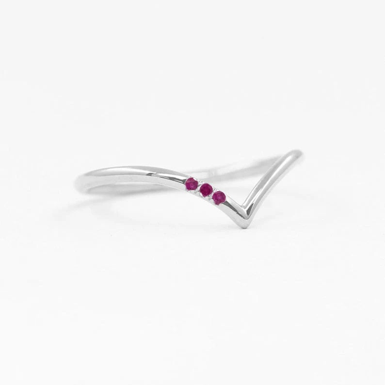 14K 3 RUBY CHEVRON BAND