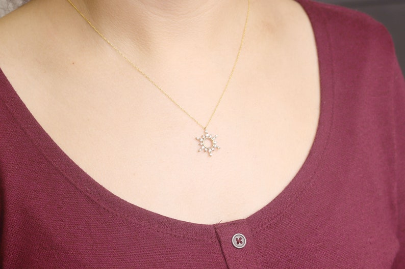 14K 0.53CT DIAMOND SNOWFLAKE SLIDING NECKLACE