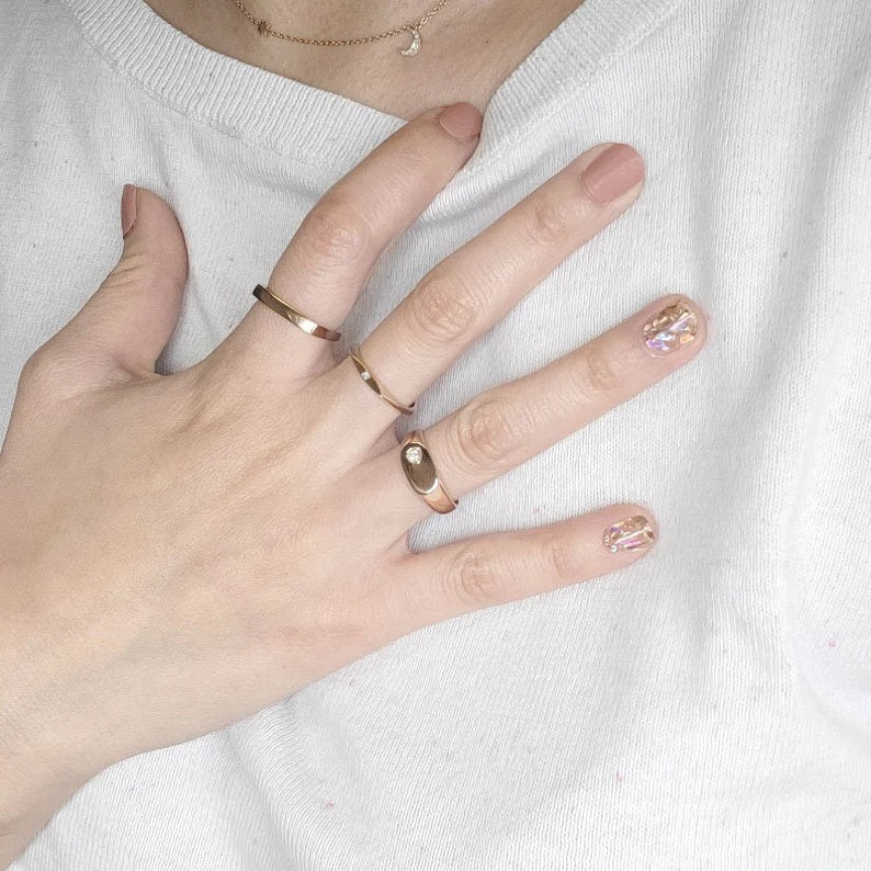 14K DIAMOND SIGNET BAND