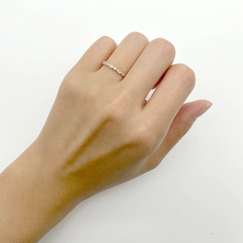 14K 0.12CT DIAMOND ART DECO 2MM BAND