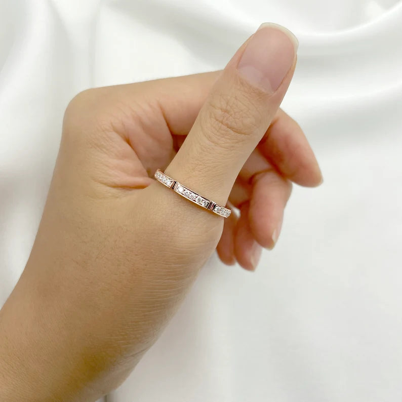 14K 0.26CT DIAMOND MINI BAR ART DECO BAND