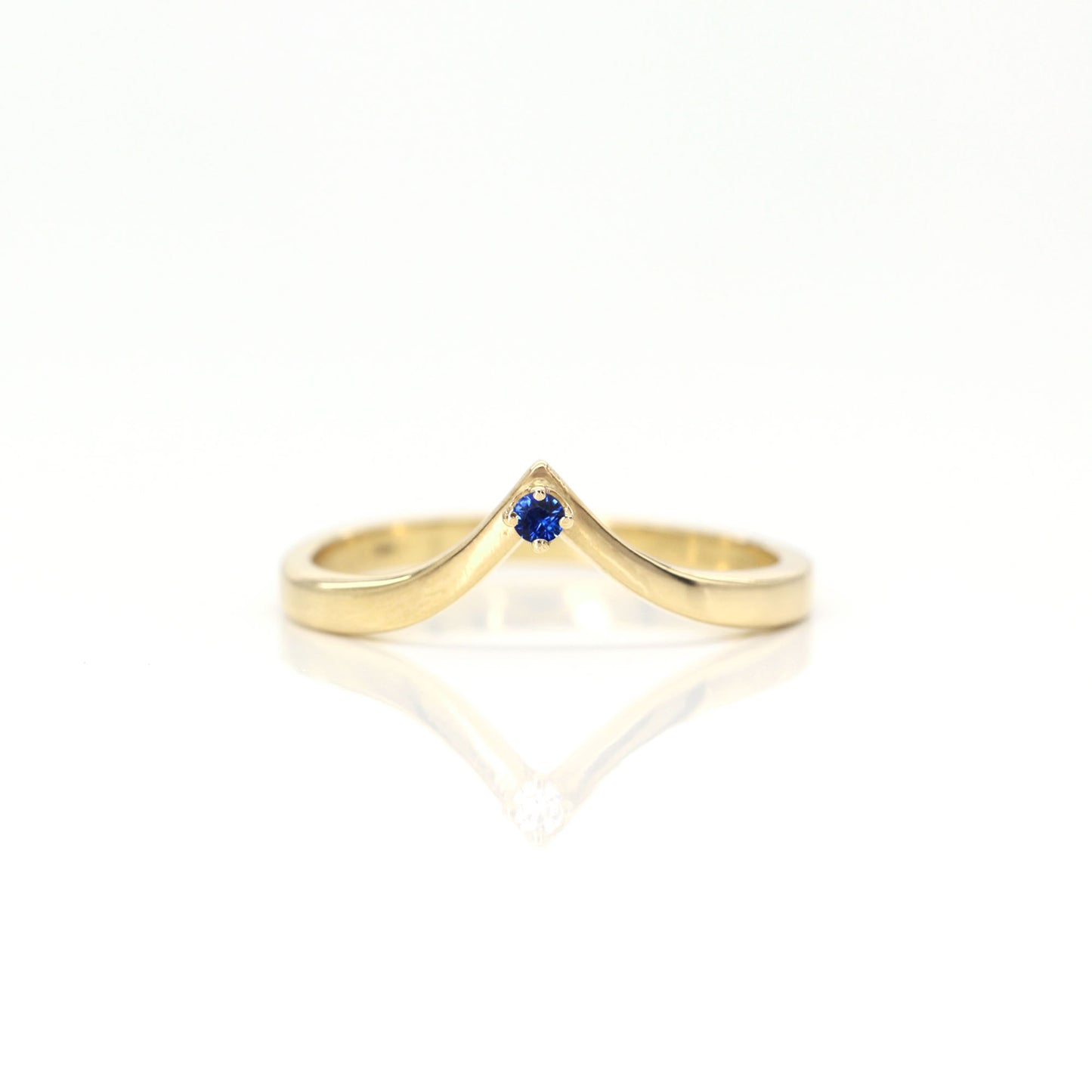 1.6mm Chevron Natural Sapphire Ring