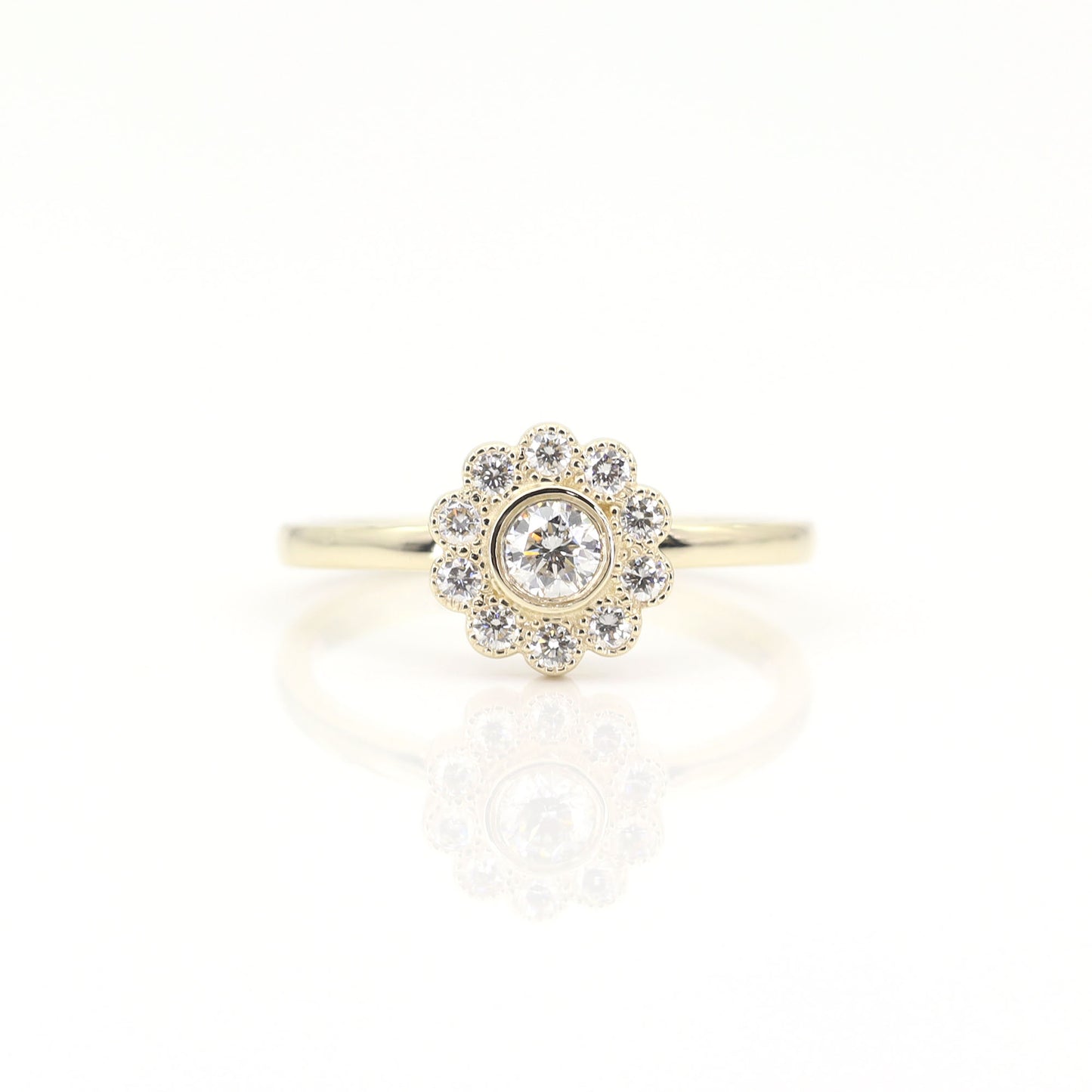 14K DIAMOND FLOWER RING