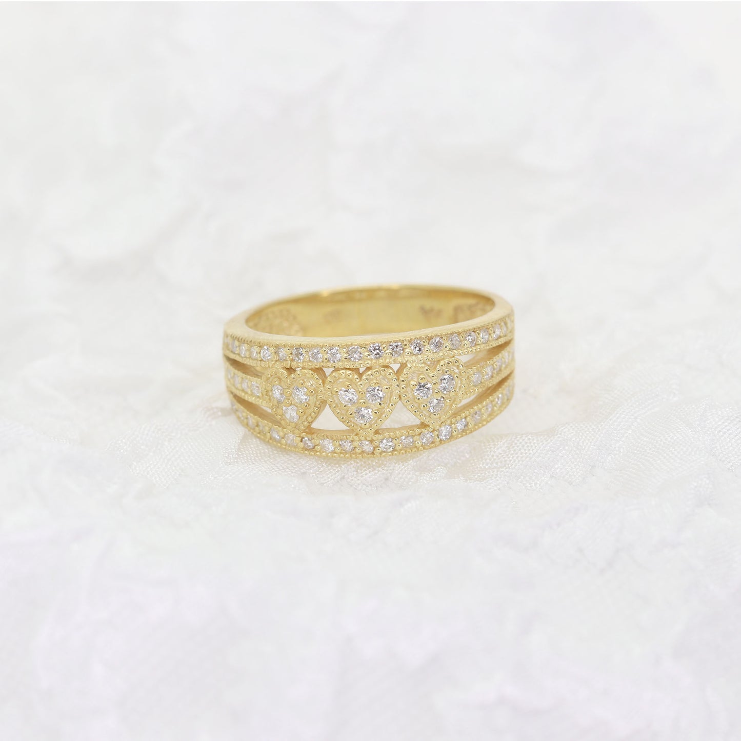 14K Diamond Heart Wedding Band