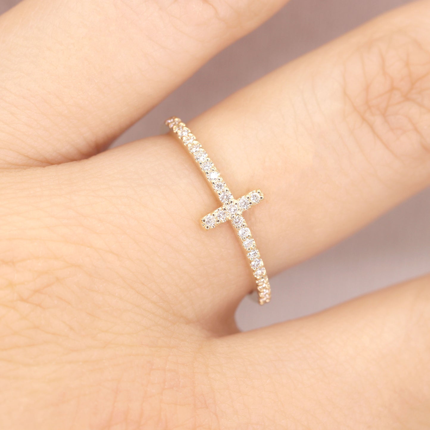 14K DIAMOND CROSS BAND