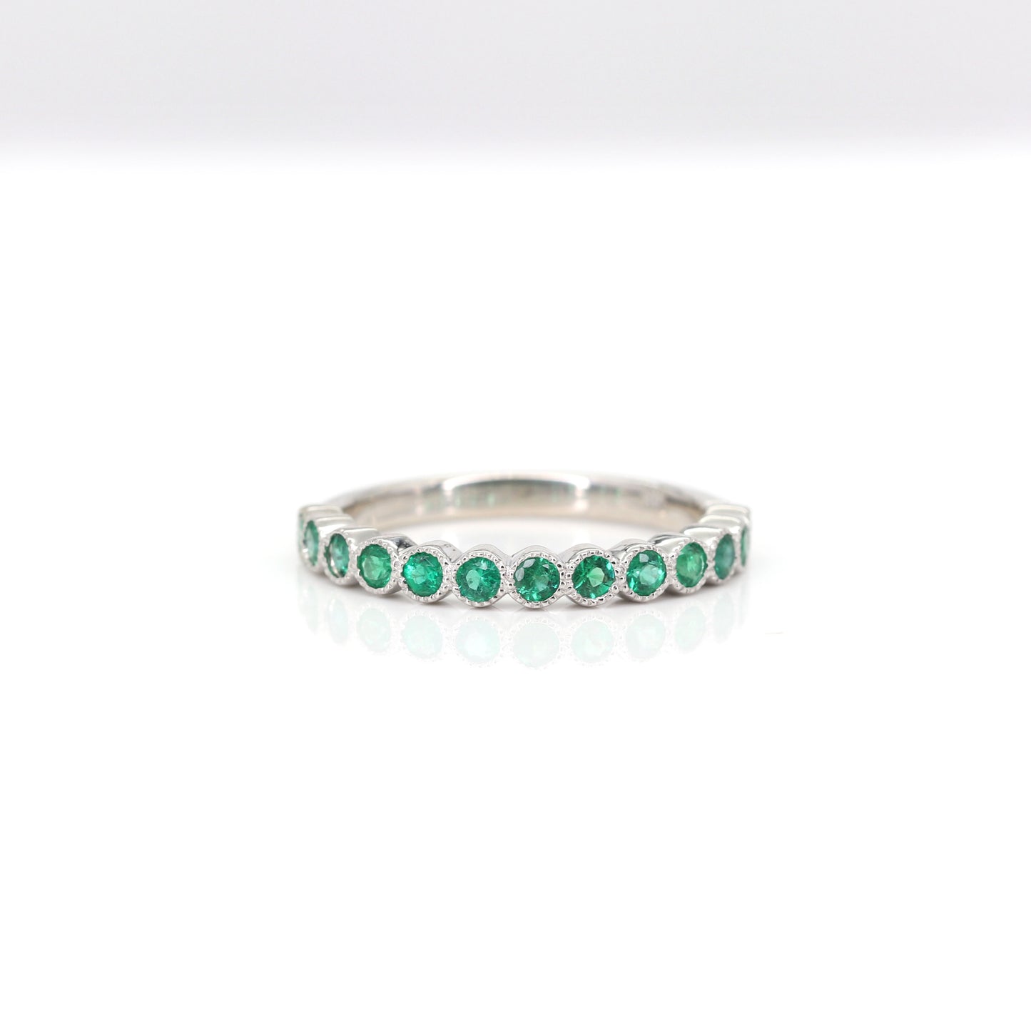 14K EMERALD BEZEL MILGRAIN BAND