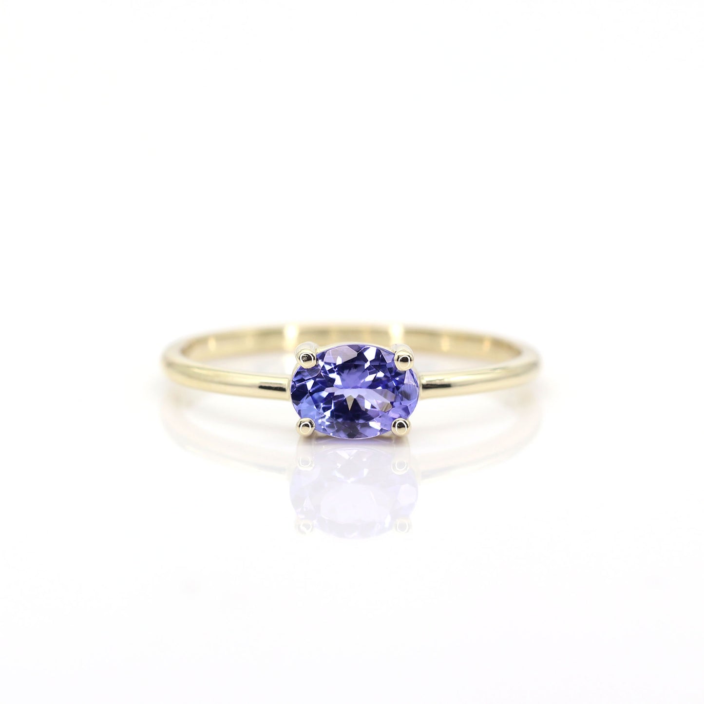 14K OVAL TANZANITE SOLITAIRE RING