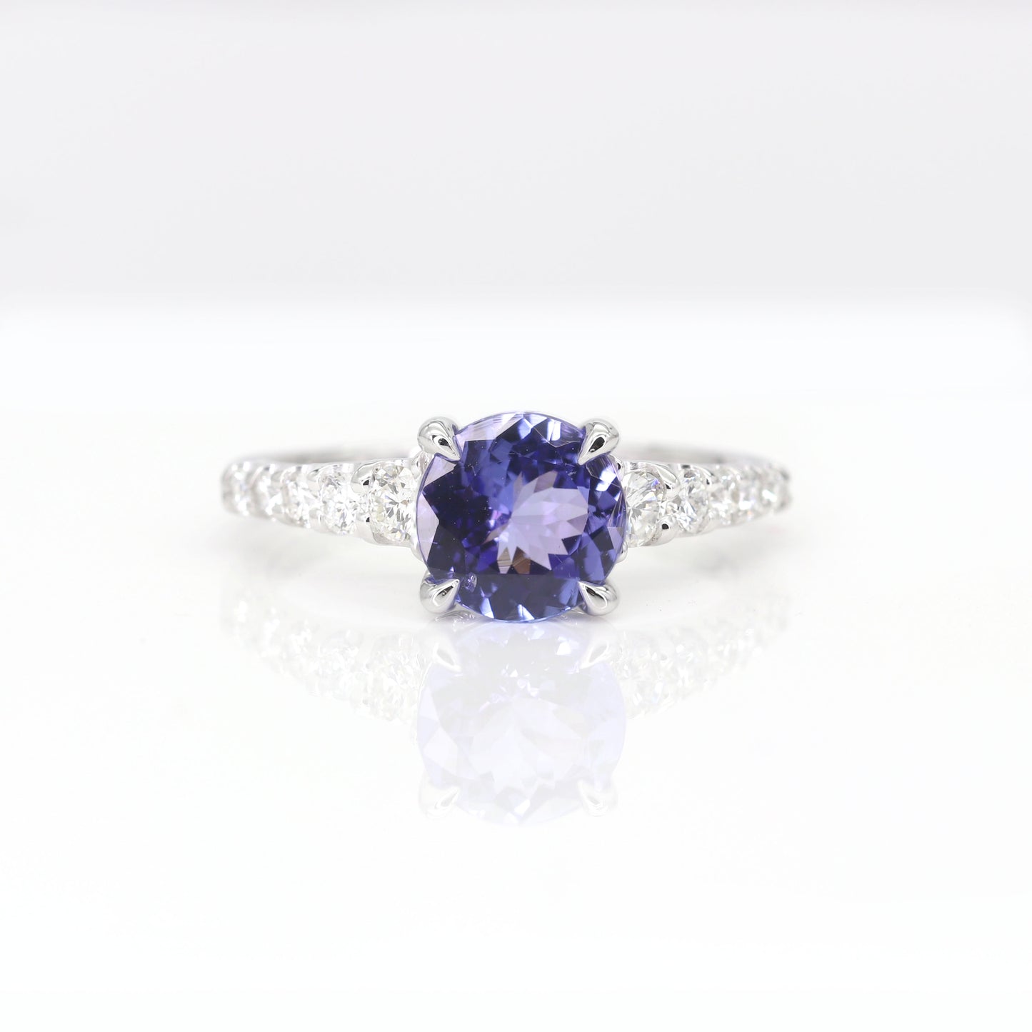 14K TANZANITE DIAMOND SOLITAIRE RING