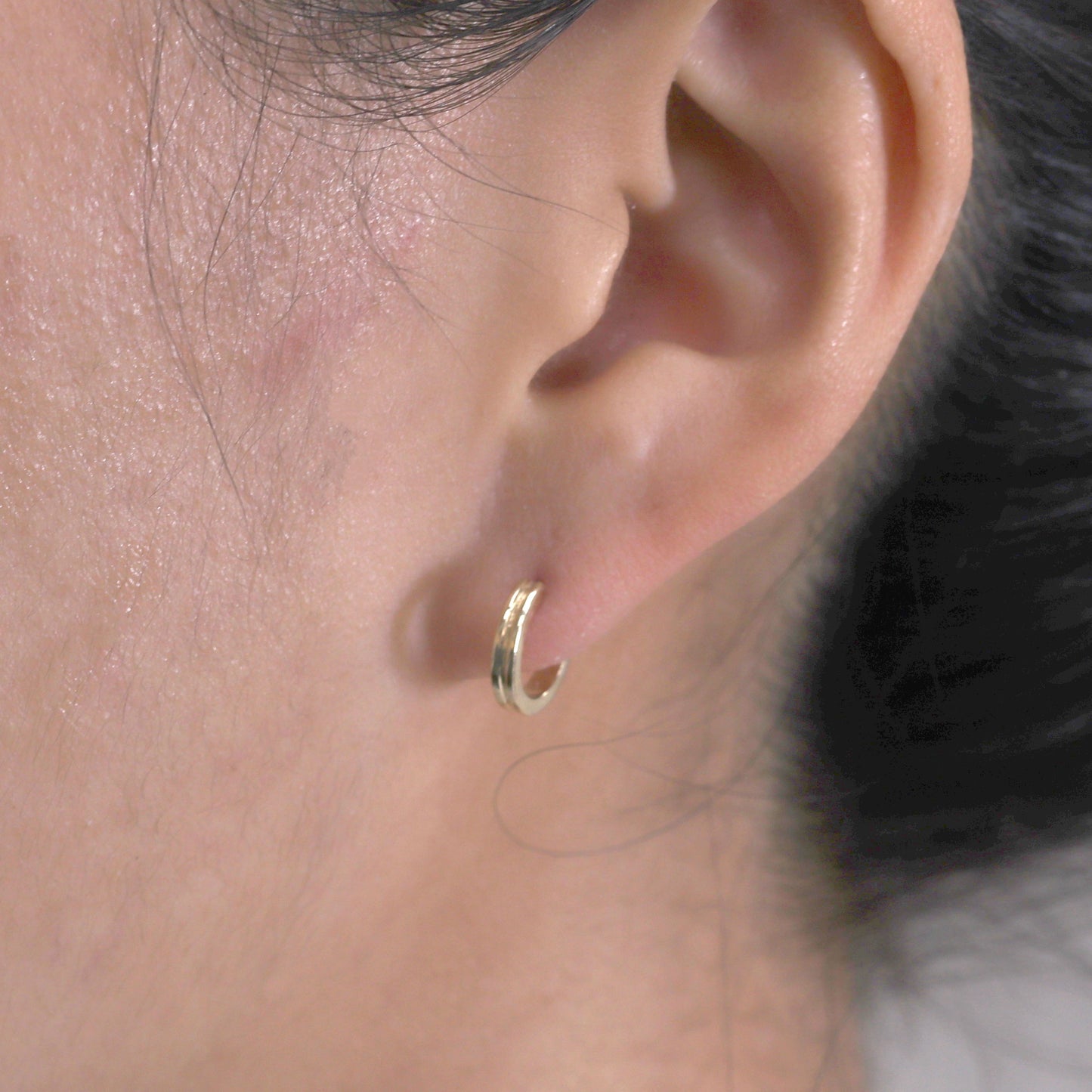 14K VERTICAL OPEN BACK HOOP EARRING