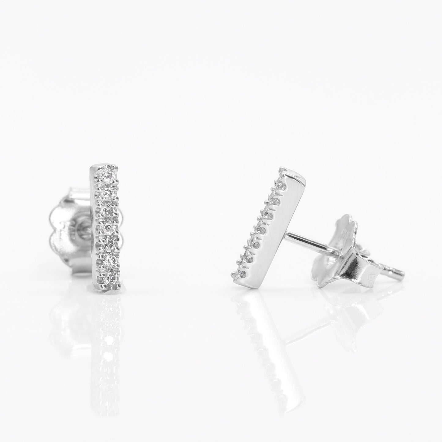 14K DIAMOND BAR EARRING