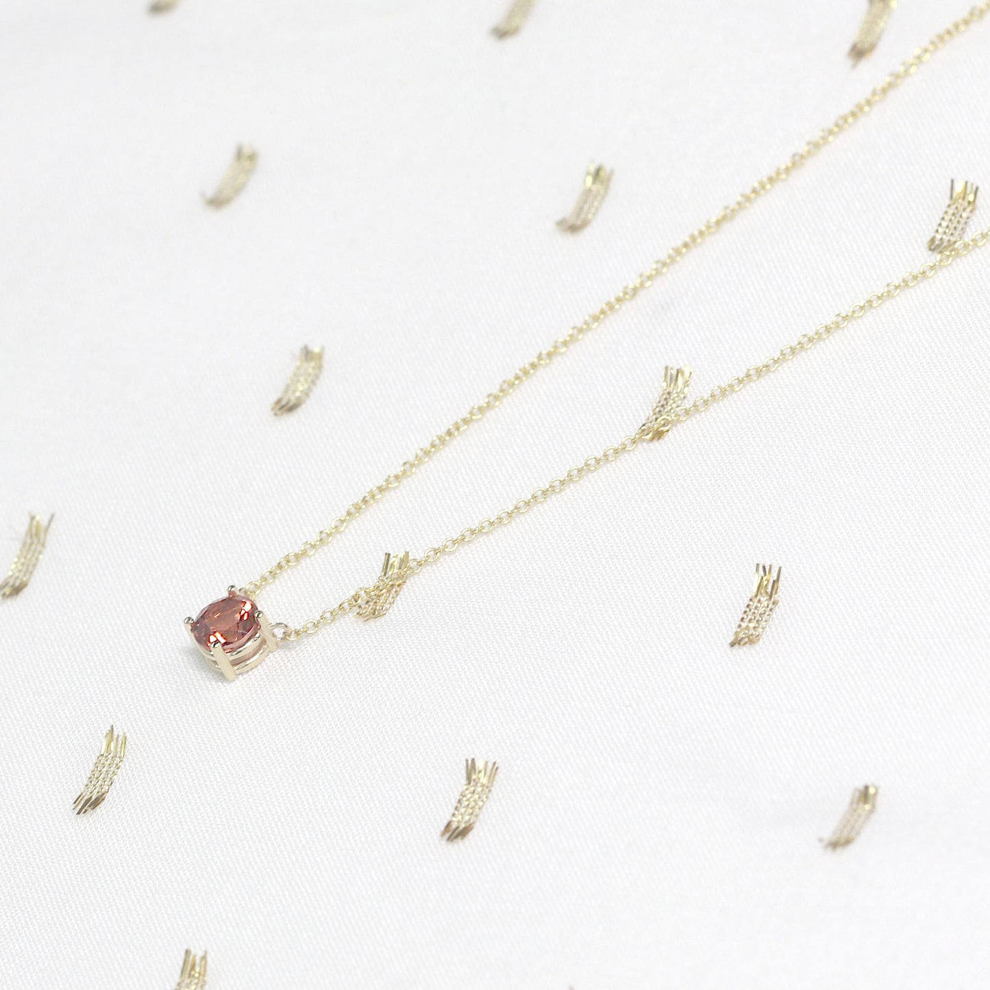 14K SUNSTONE SOLITAIRE NECKLACE