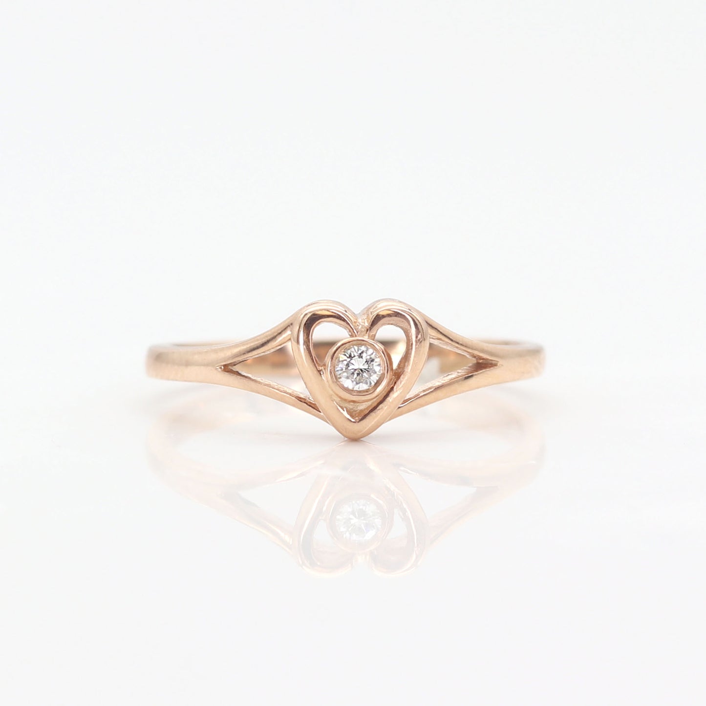 14K DIAMOND BEZEL HEART RING